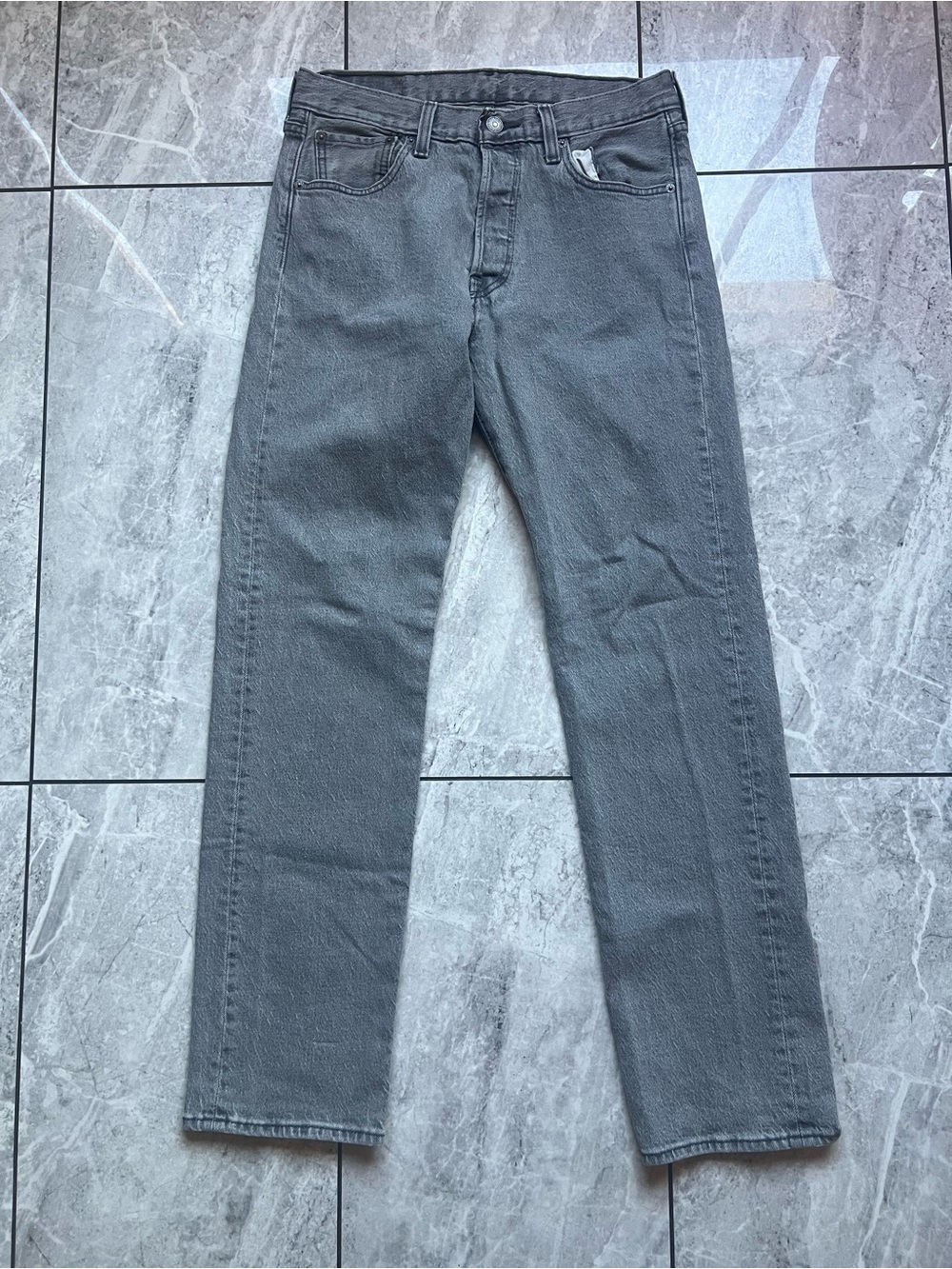 Levis 501 Original Fit Gray Jeans Mens 30x32 Button Fly Straight Leg Denim